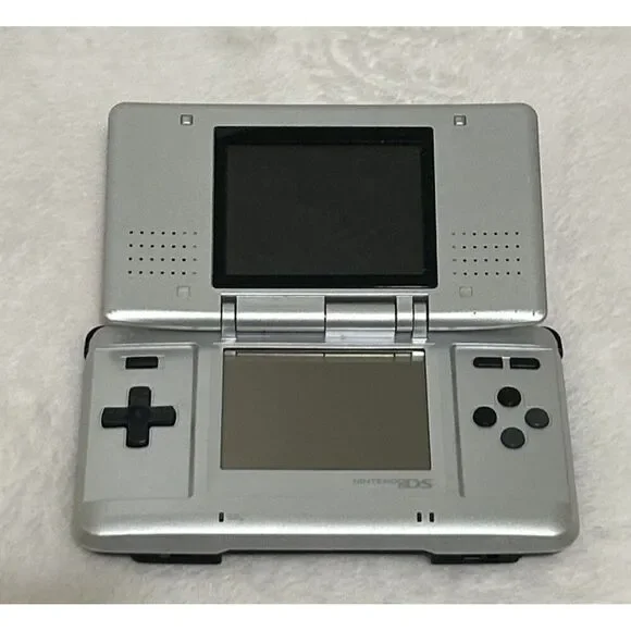 Nintendo DS NTR-001 Silver With Princess Peaches Skin with USB Charger WORKING - Picture 9 of 13